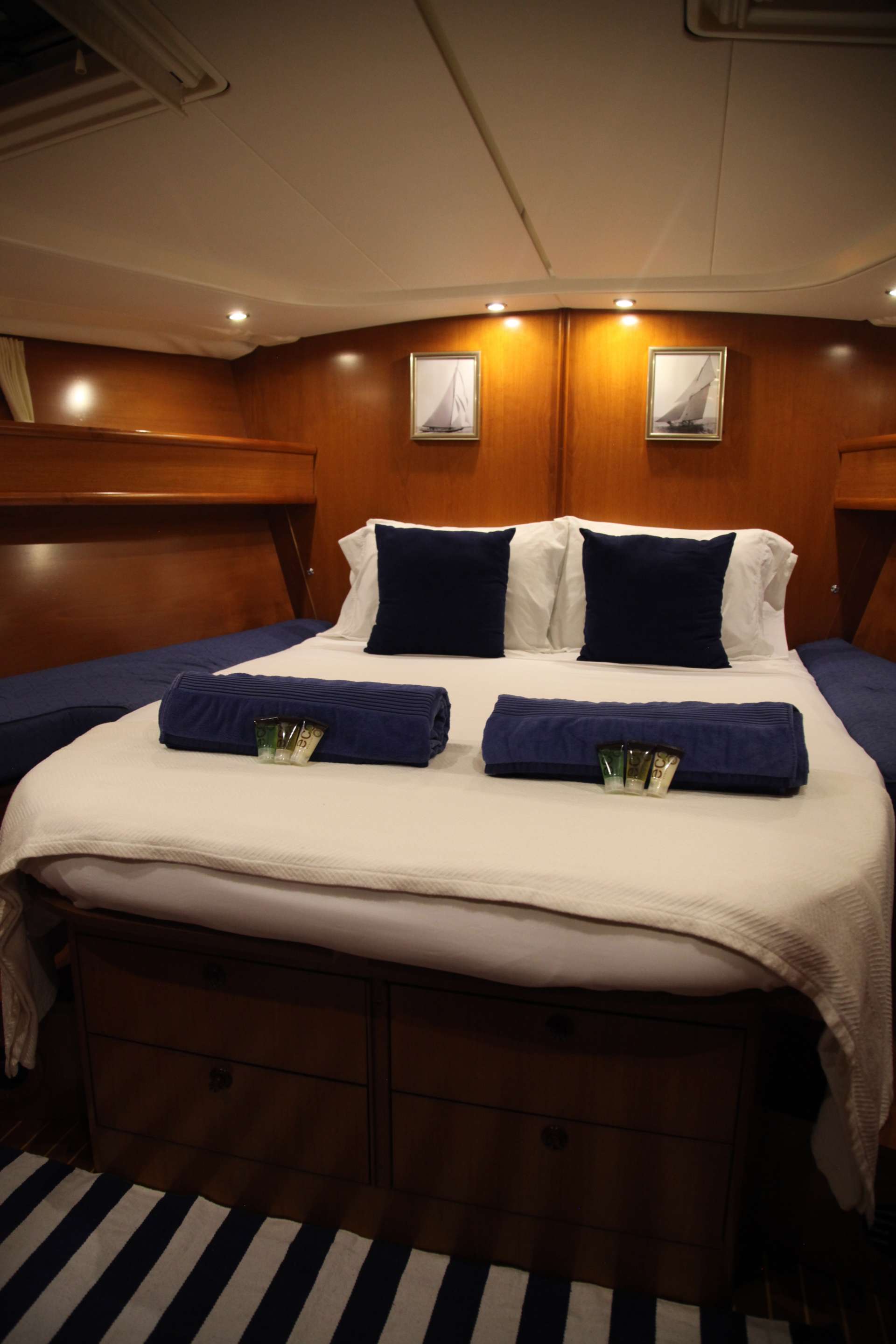 Sayang Crewed Yacht Charter King Master Suite