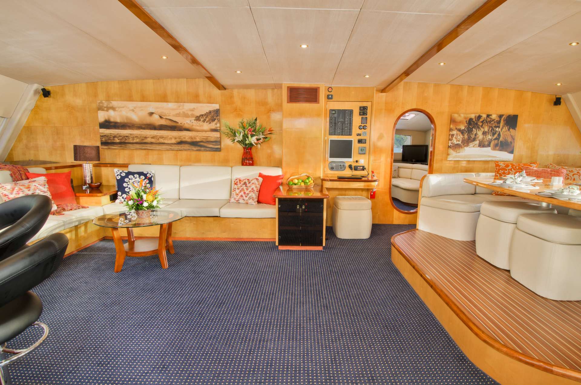 Zingara Crewed Catamaran Charters Main Salon