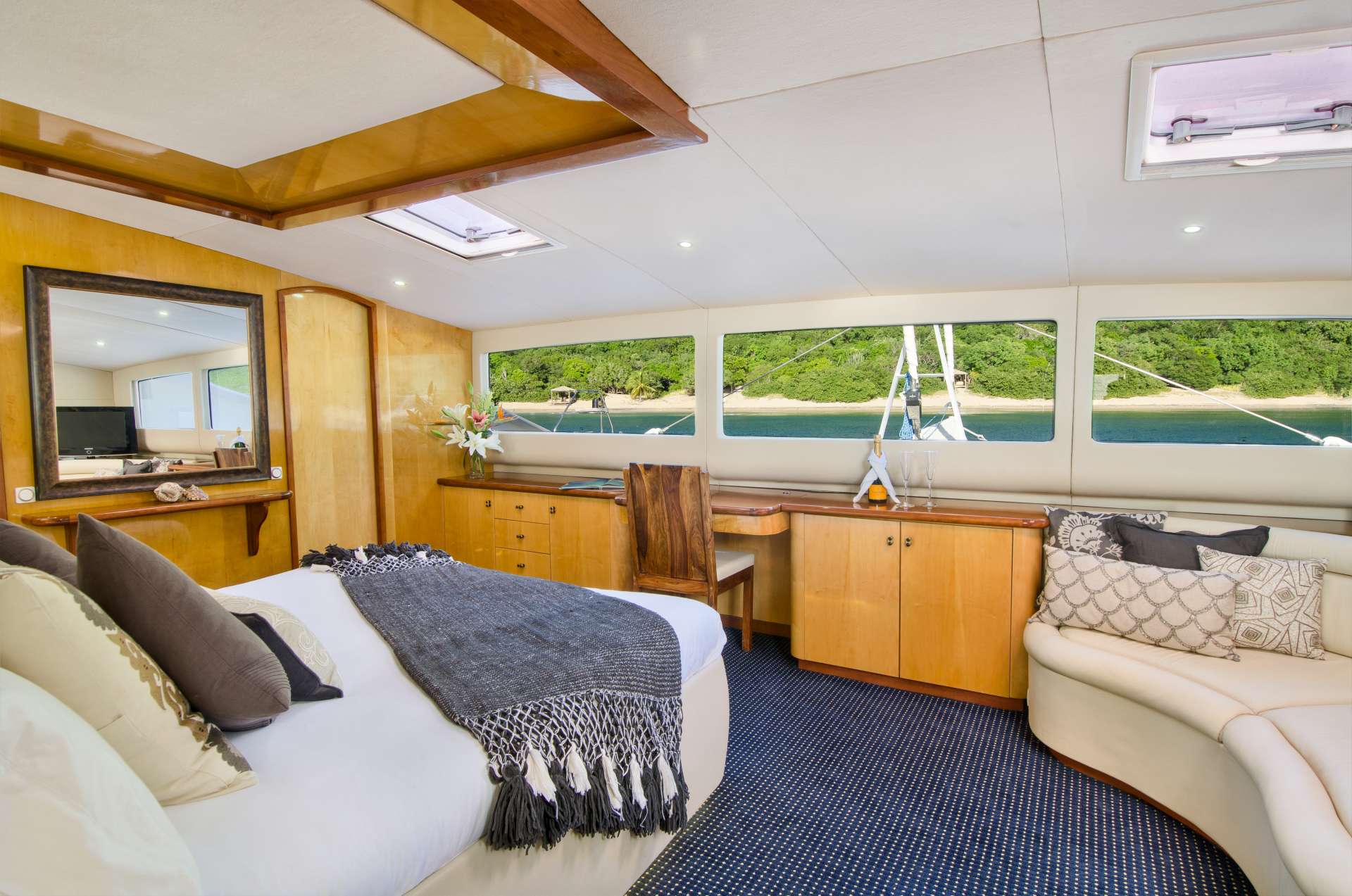 Zingara Crewed Catamaran Charters King Master Cabin