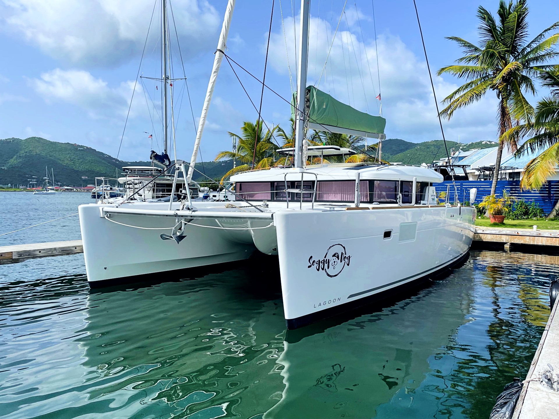 Lagoon 450 S 'Catamaran Soggy Dog in the BVI