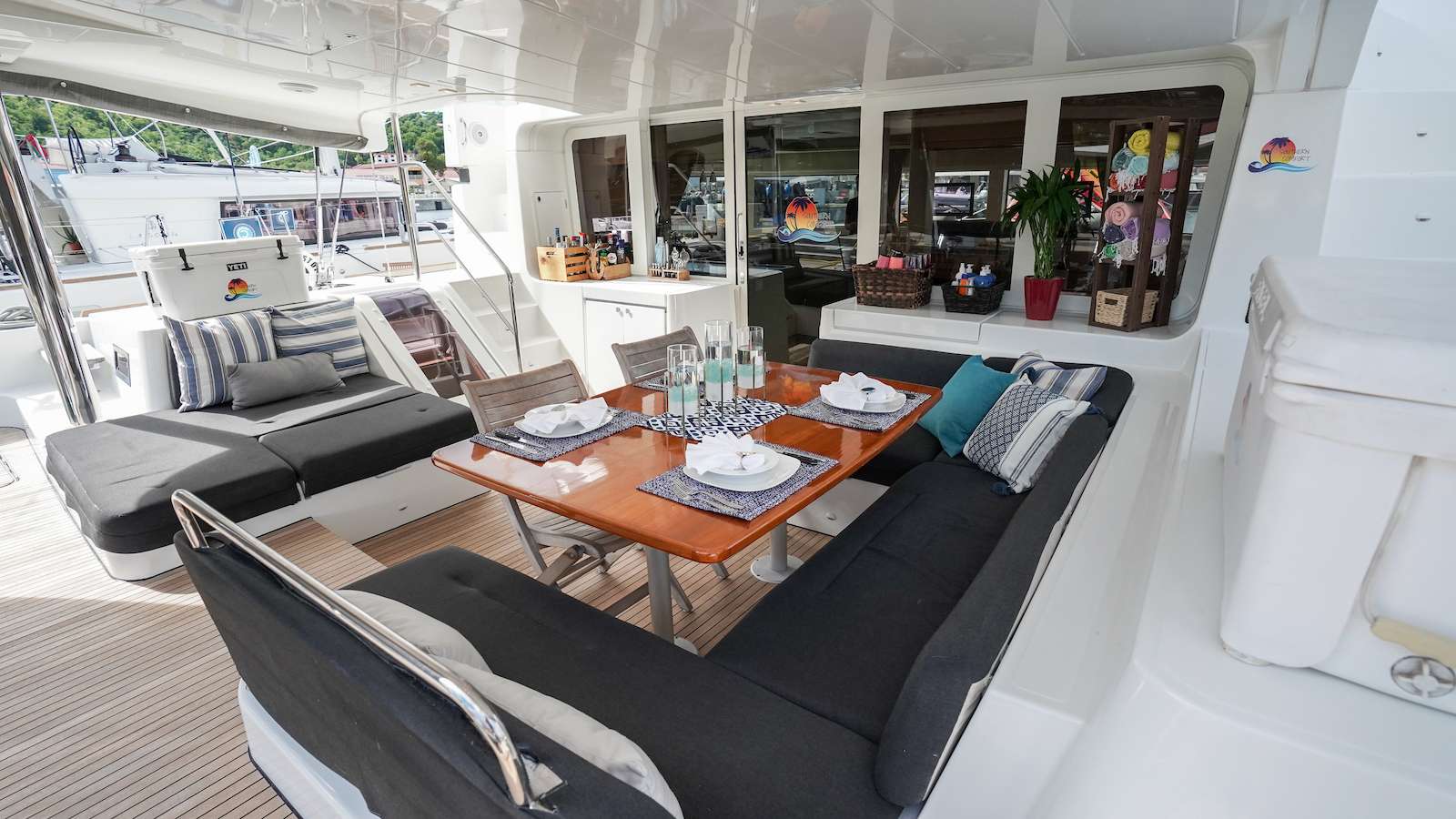 Southern Comfort Crewed Catamaran Outdoor Dining