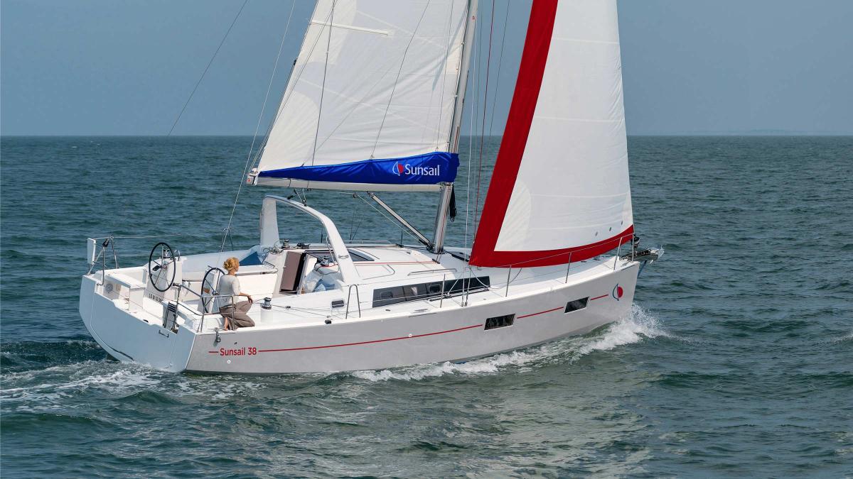 Sunsail 38.2 Classic Monohull in Split