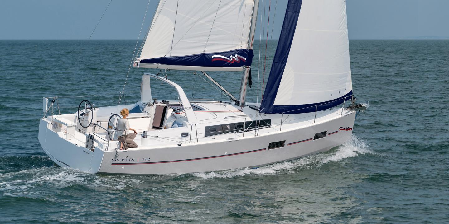 Moorings 38.2 Club Class Monohull in Belize