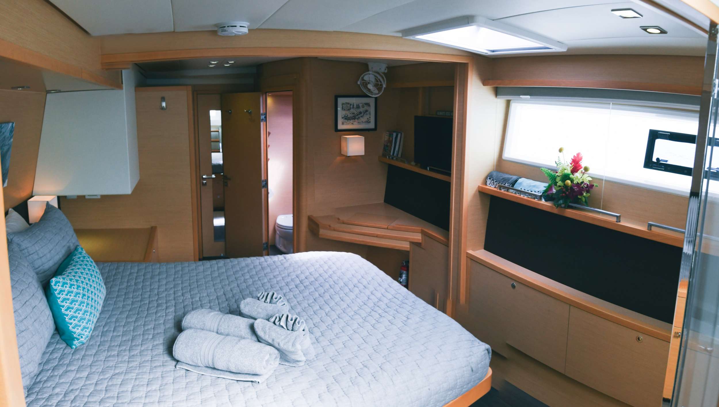 Azulia II Crewed Catamaran Master Stateroom