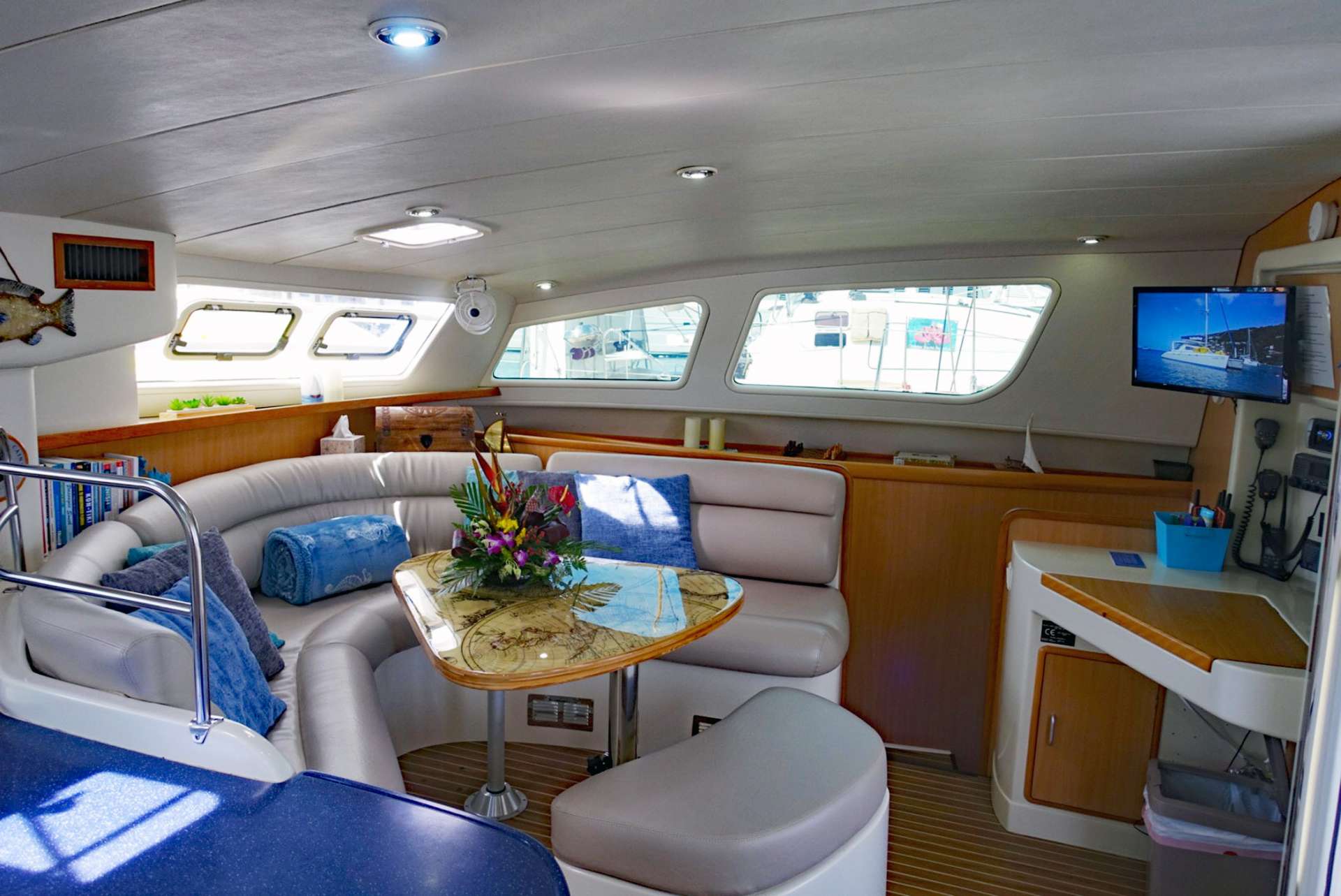 Kuma Too Crewed Yacht Charter Salon Dining