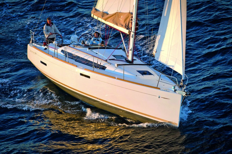 Sun Odyssey 389 Monohull Carelli in the BVI