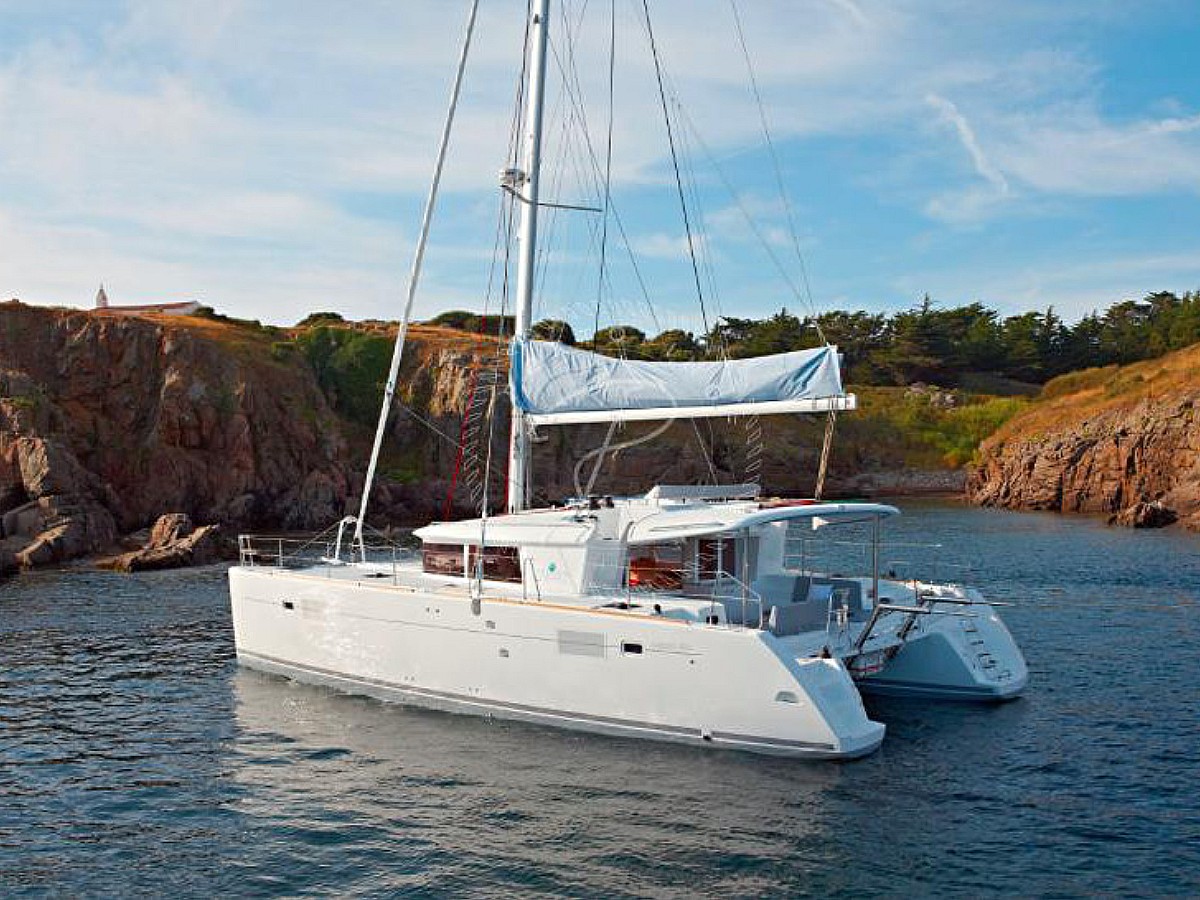 Lagoon 450F Pyrosea Catamaran in the BVI