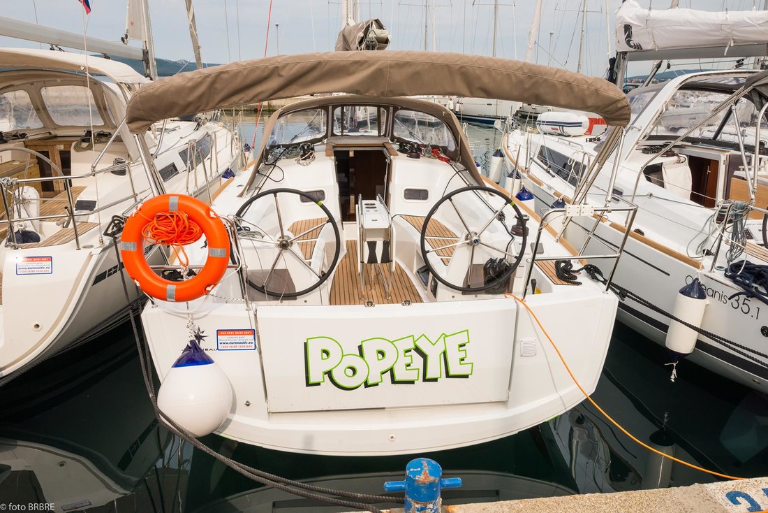 Sun Odyssey 349 Image 1