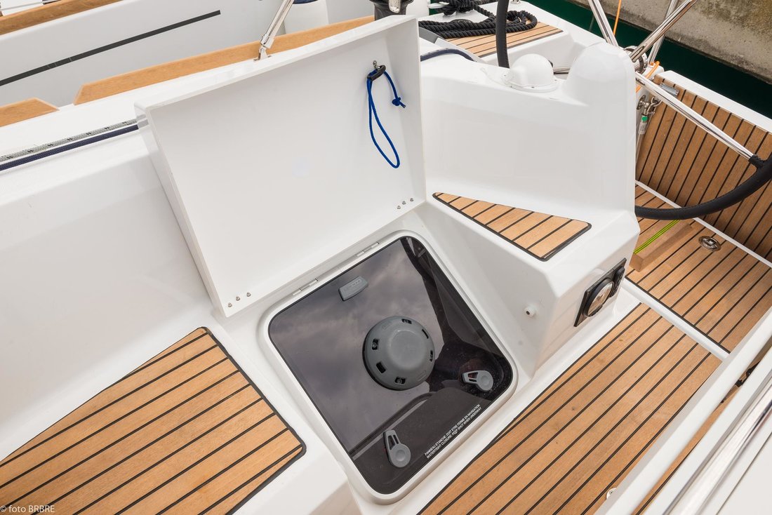 Sun Odyssey 349 Image 10