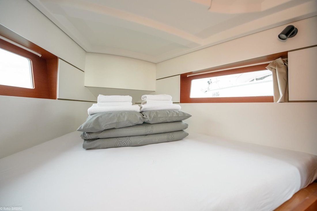 Sun Odyssey 349 Image 23