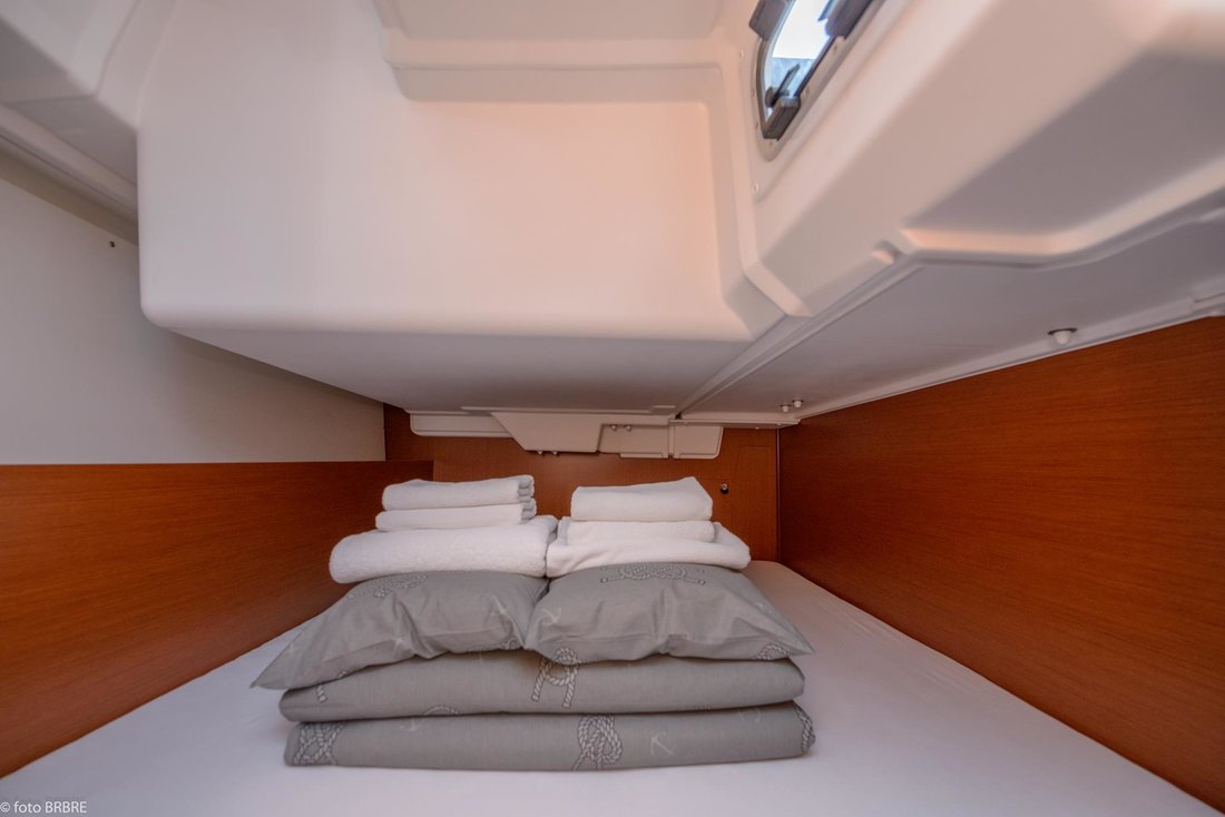 Sun Odyssey 349 Image 25