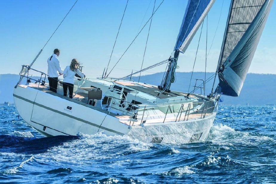 Istion Yachting Bavaria C45 Dawn Monohull in Lefkas