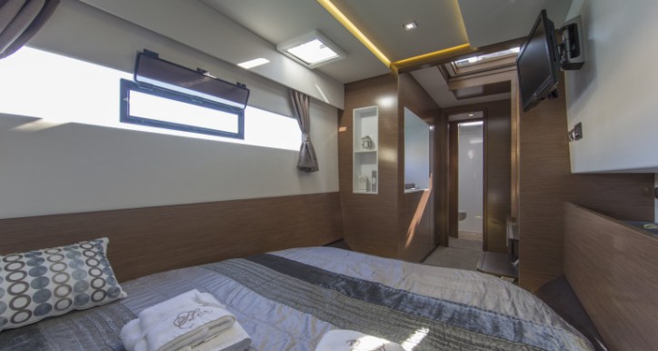 Fountaine Pajot MY37 Cat Image 5