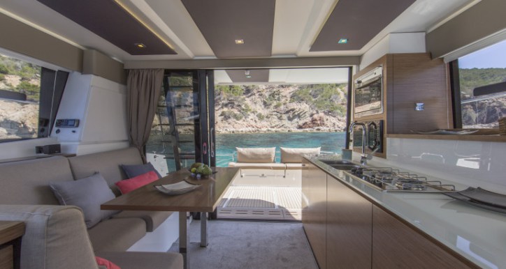 Fountaine Pajot MY37 Cat Image 3