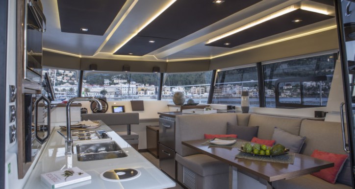 Fountaine Pajot MY37 Cat Image 2