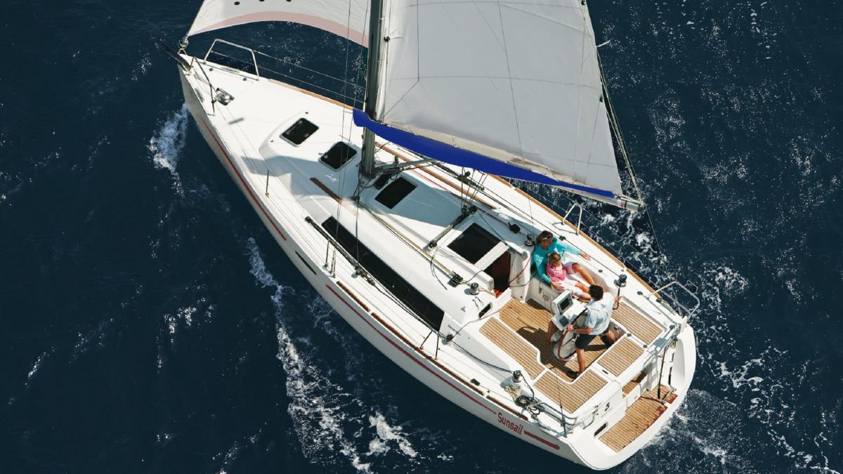 Sunsail Oceanis 311 Classic Image 1
