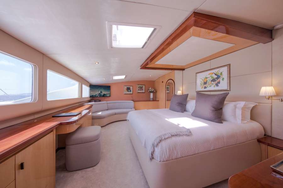 Kings Ransom Crewed Yacht Charter En Suite King Master Cabin