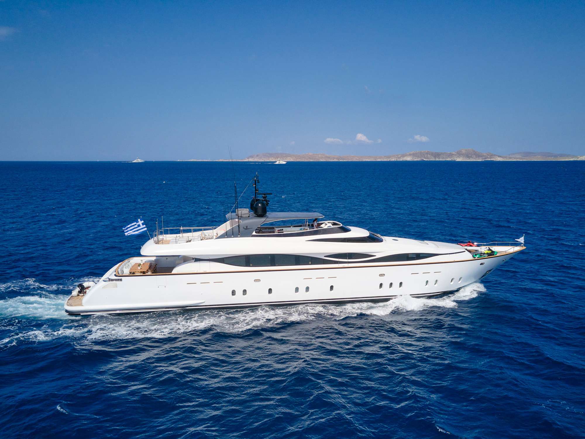 White Knight luxury crewed Maiora 129 motor yacht charter cruising in Greece