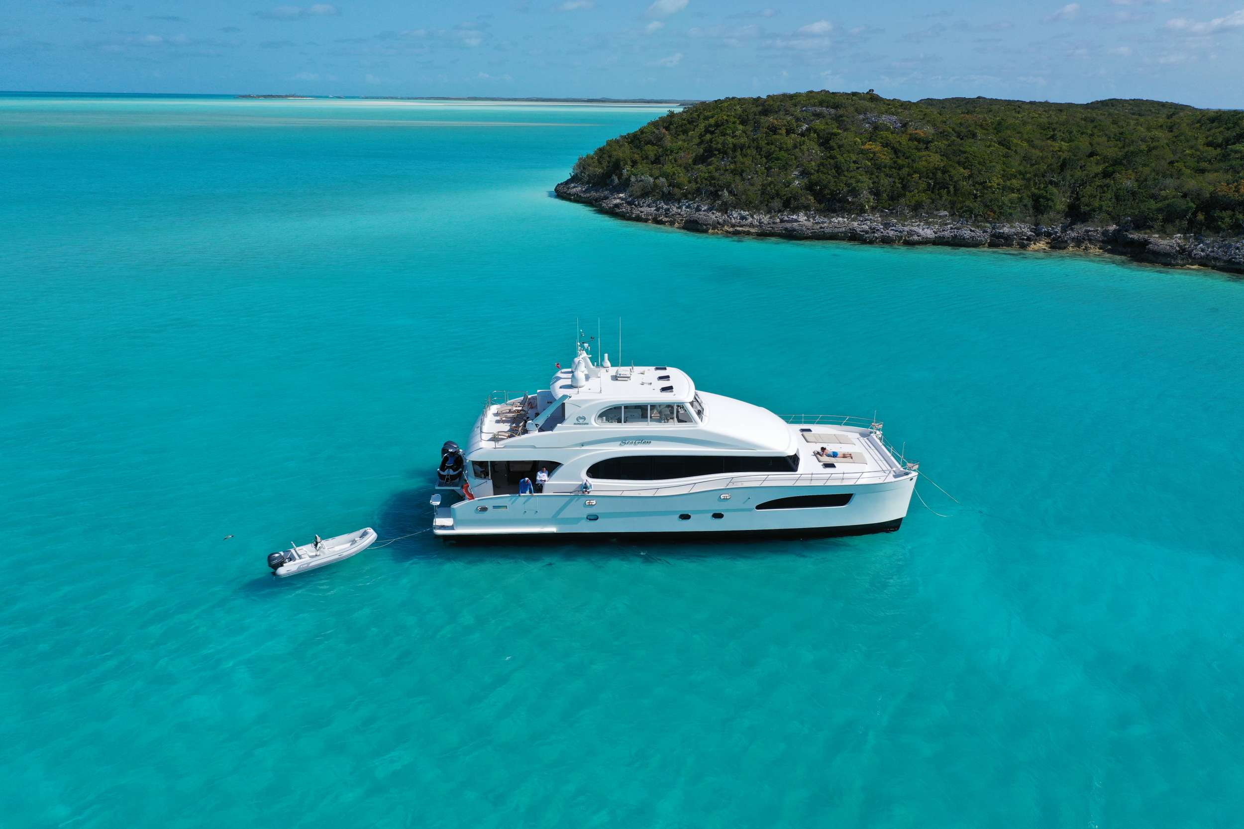 Seaglass Crewed Horizon 74 Powercat Discount Cruising the Bahamas