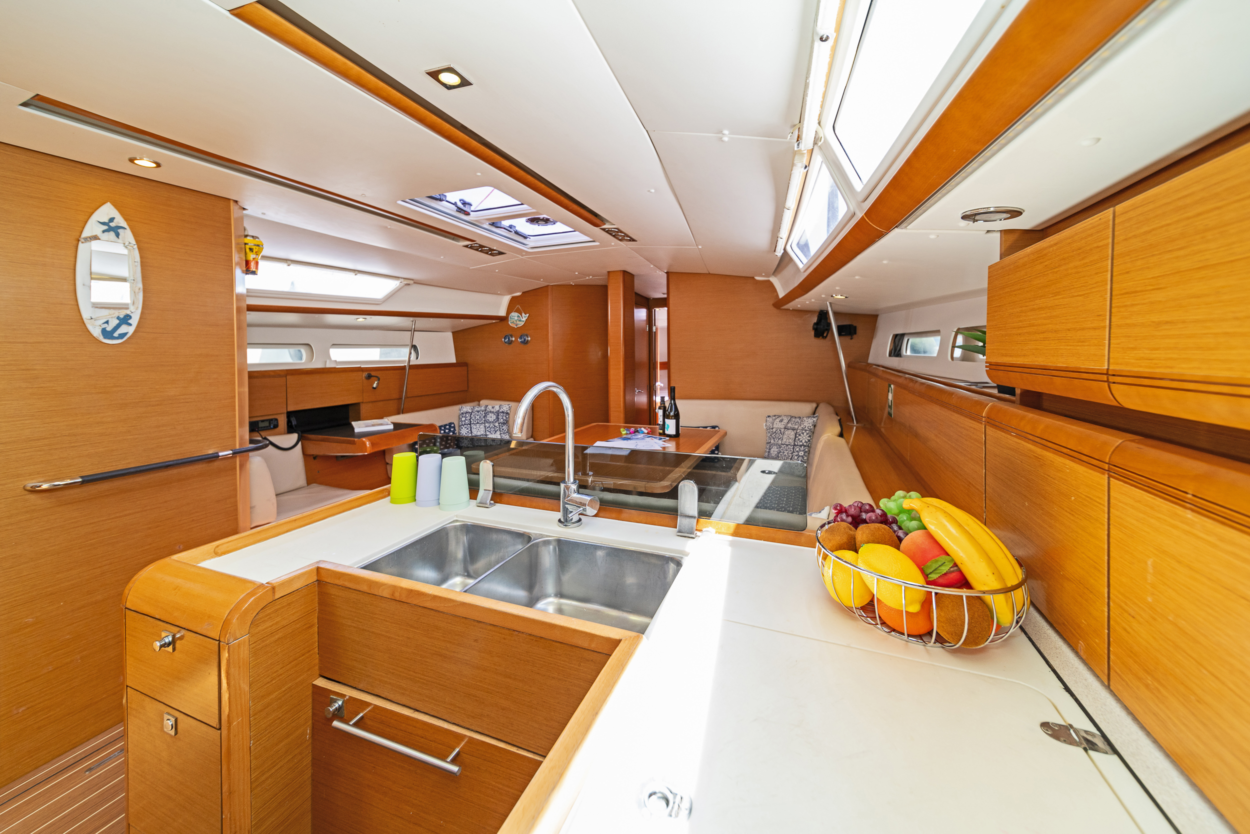 Sun Odyssey 439 Image 2
