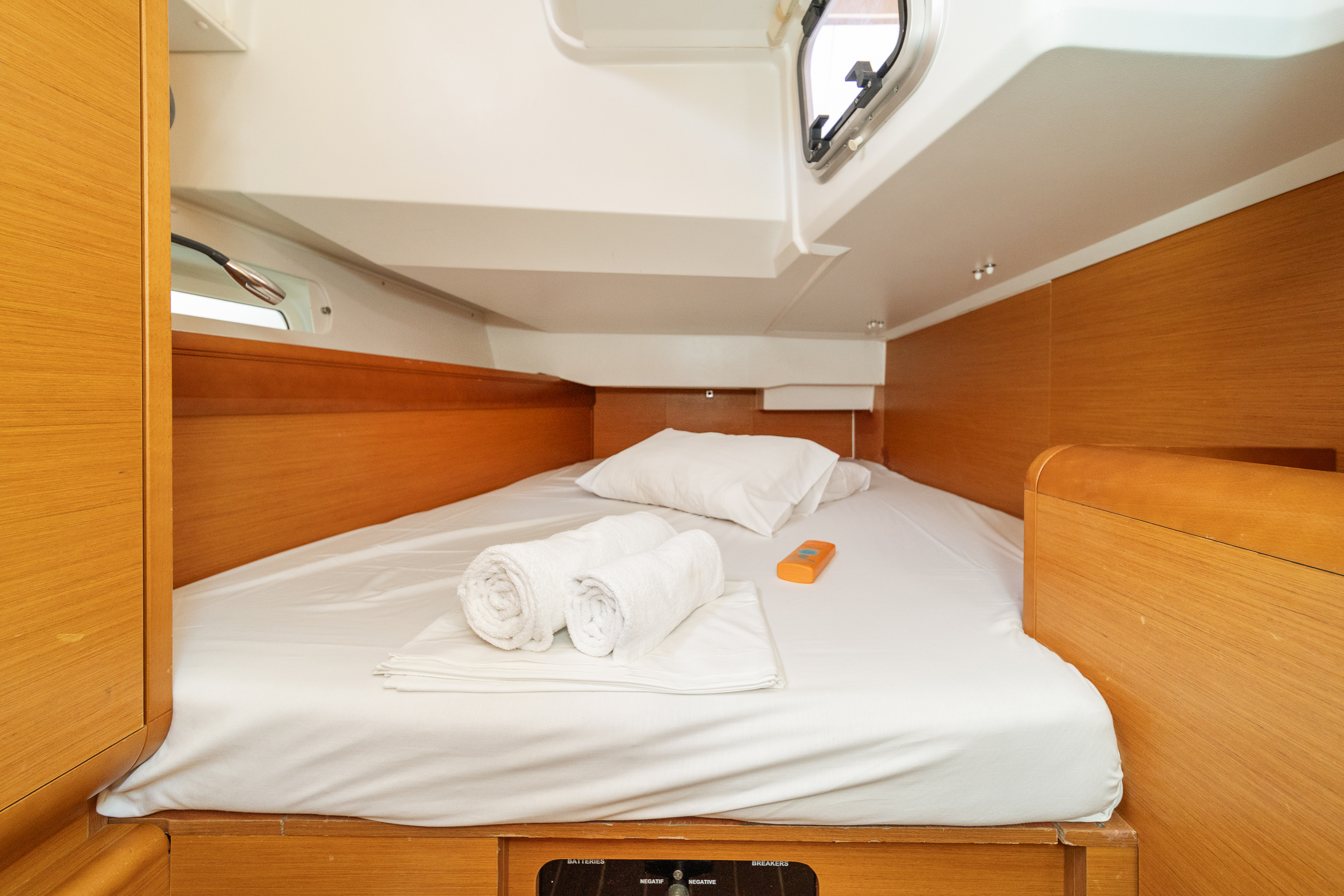 Sun Odyssey 439 Image 4