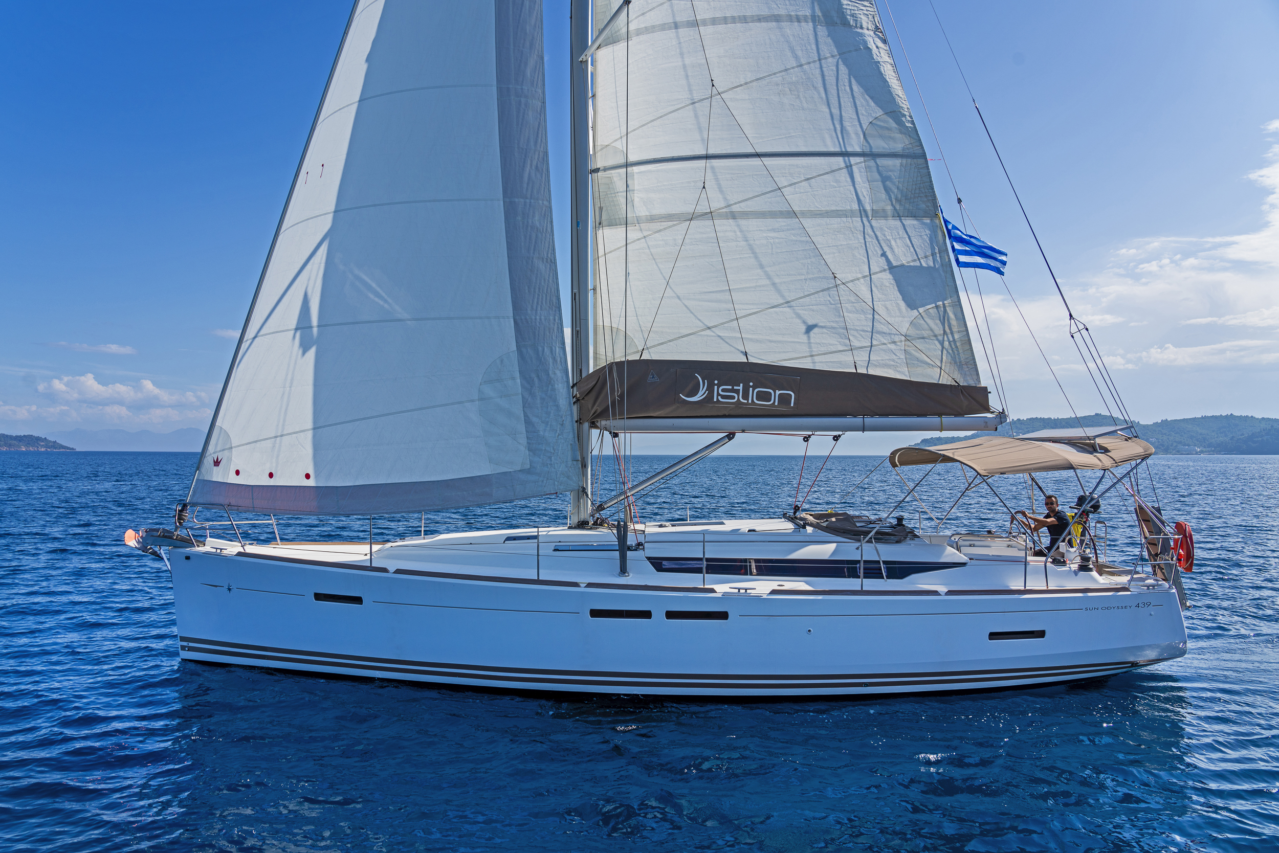 Sun Odyssey 439 Image 10
