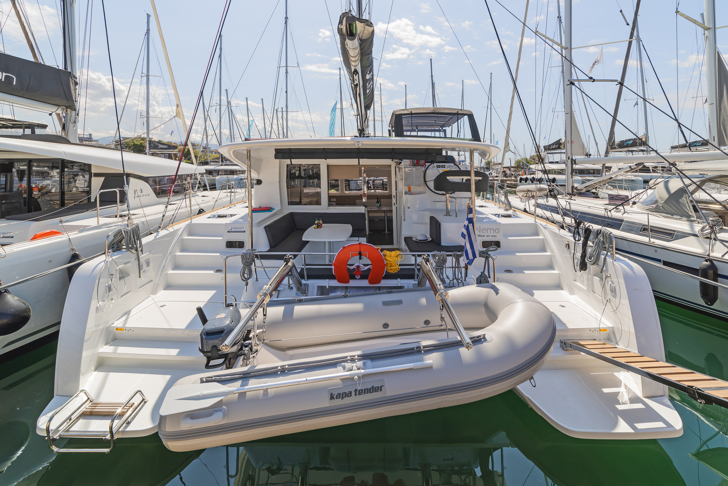 Lagoon 40 - 4 + 2 cab Image 14