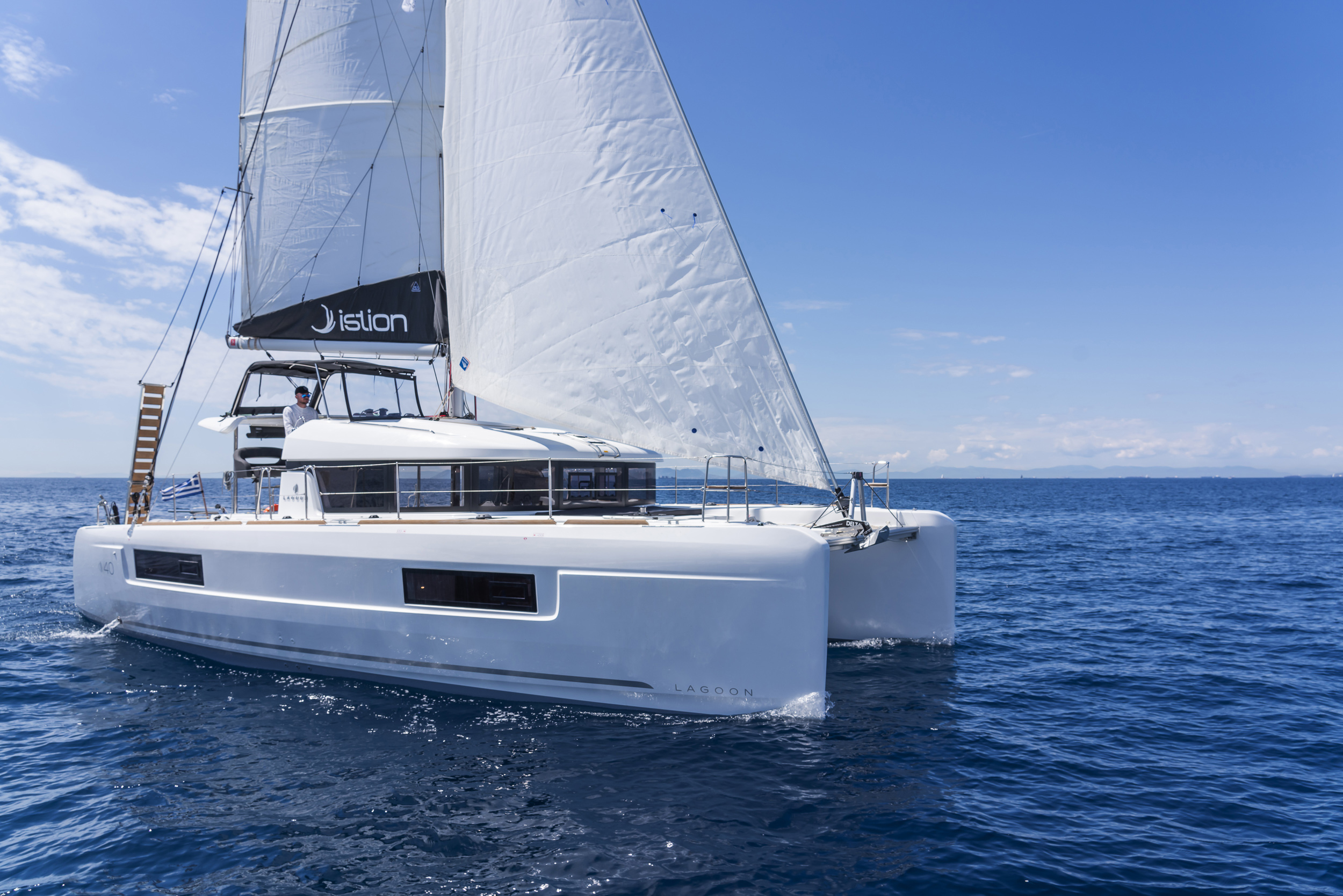 Lagoon 40 - 4 + 2 cab Image 20