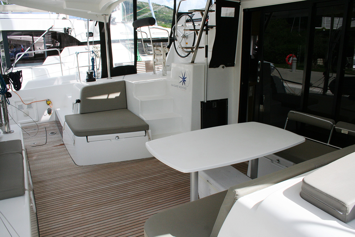 Lagoon 42 - 4 + 2 cab. Image 2