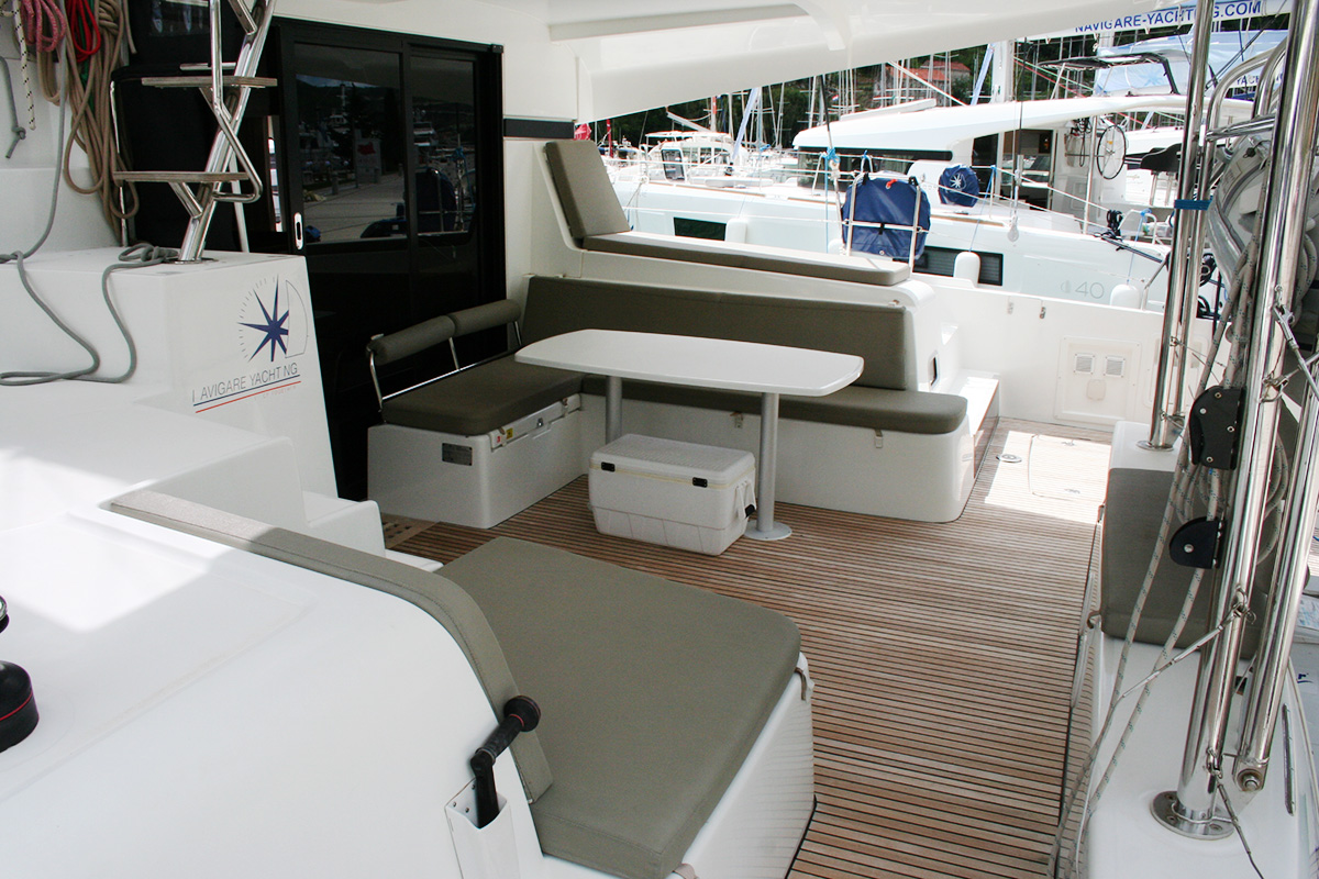 Lagoon 42 - 4 + 2 cab. Image 2