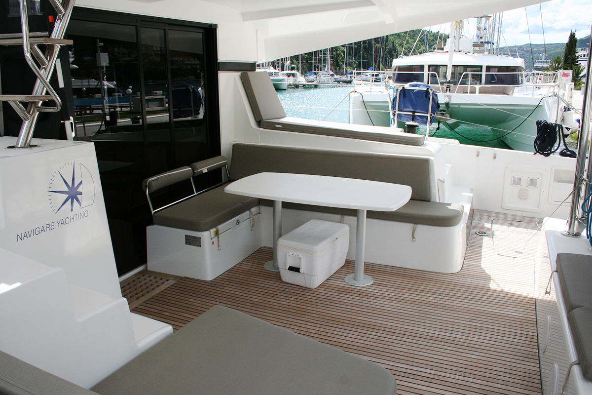 Lagoon 42 - 4 + 2 cab. Image 4
