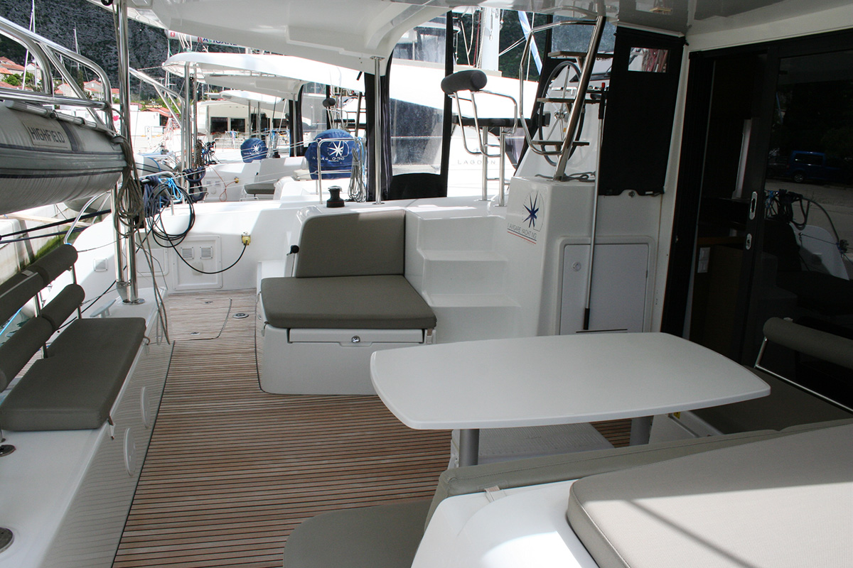 Lagoon 42 - 4 + 2 cab. Image 5