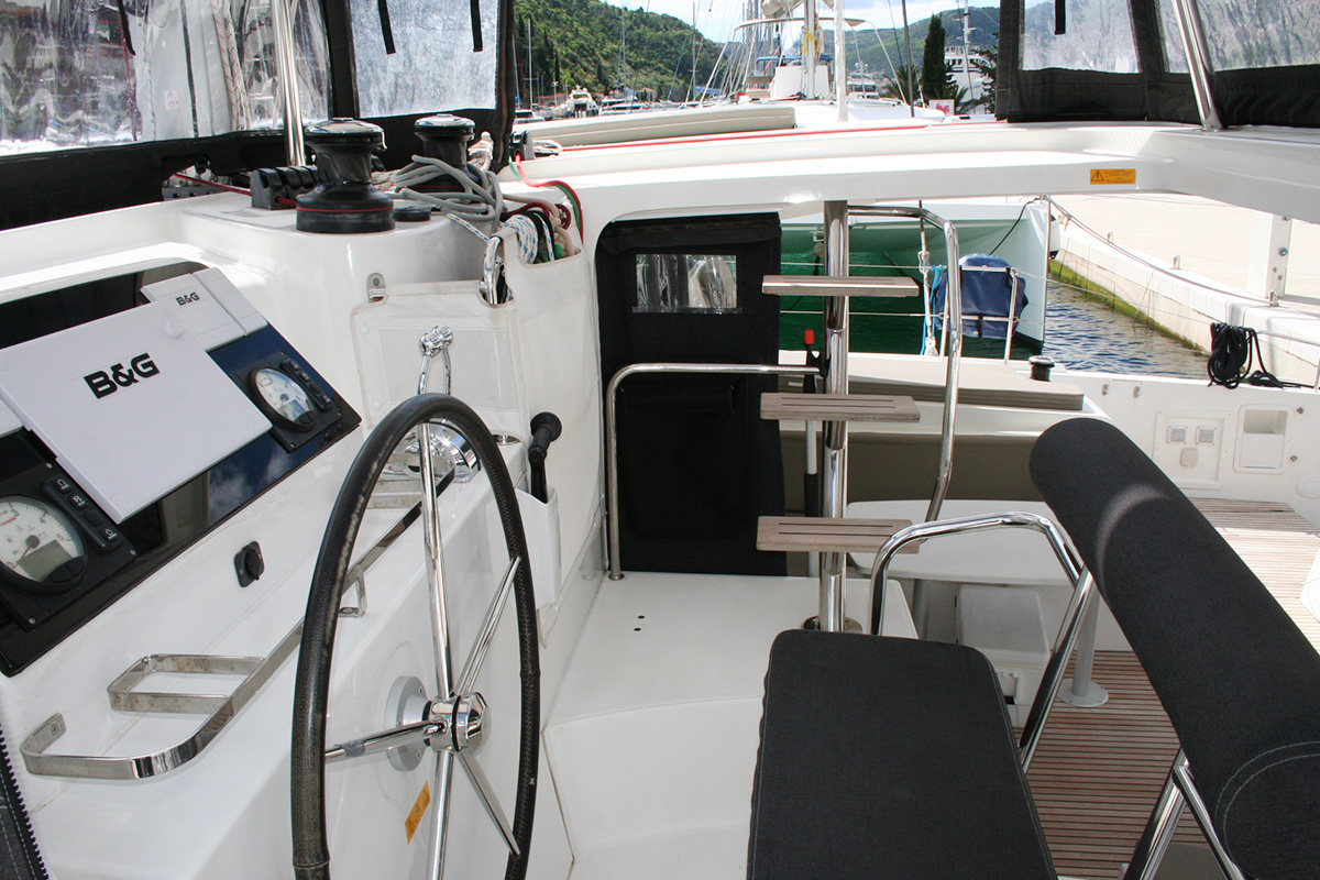 Lagoon 42 - 4 + 2 cab. Image 6