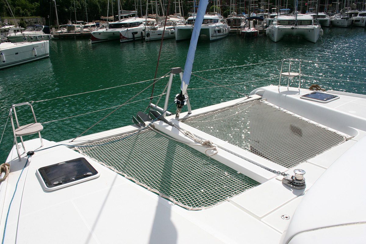 Lagoon 42 - 4 + 2 cab. Image 7