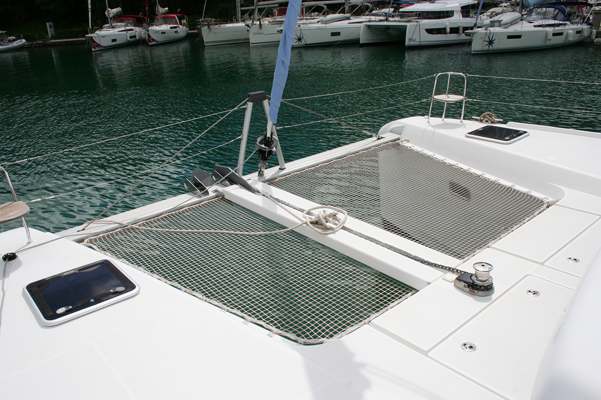 Lagoon 42 - 4 + 2 cab. Image 8