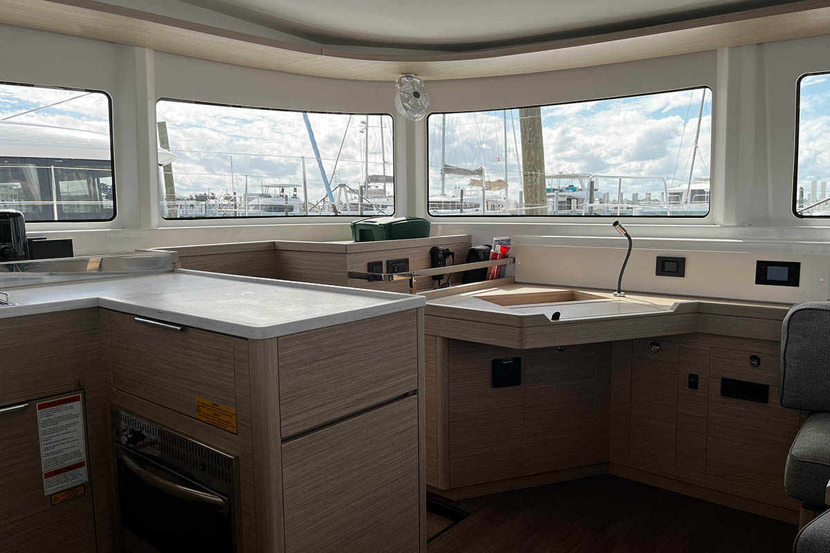 Lagoon 46 - 4 + 2 cab. Image 7