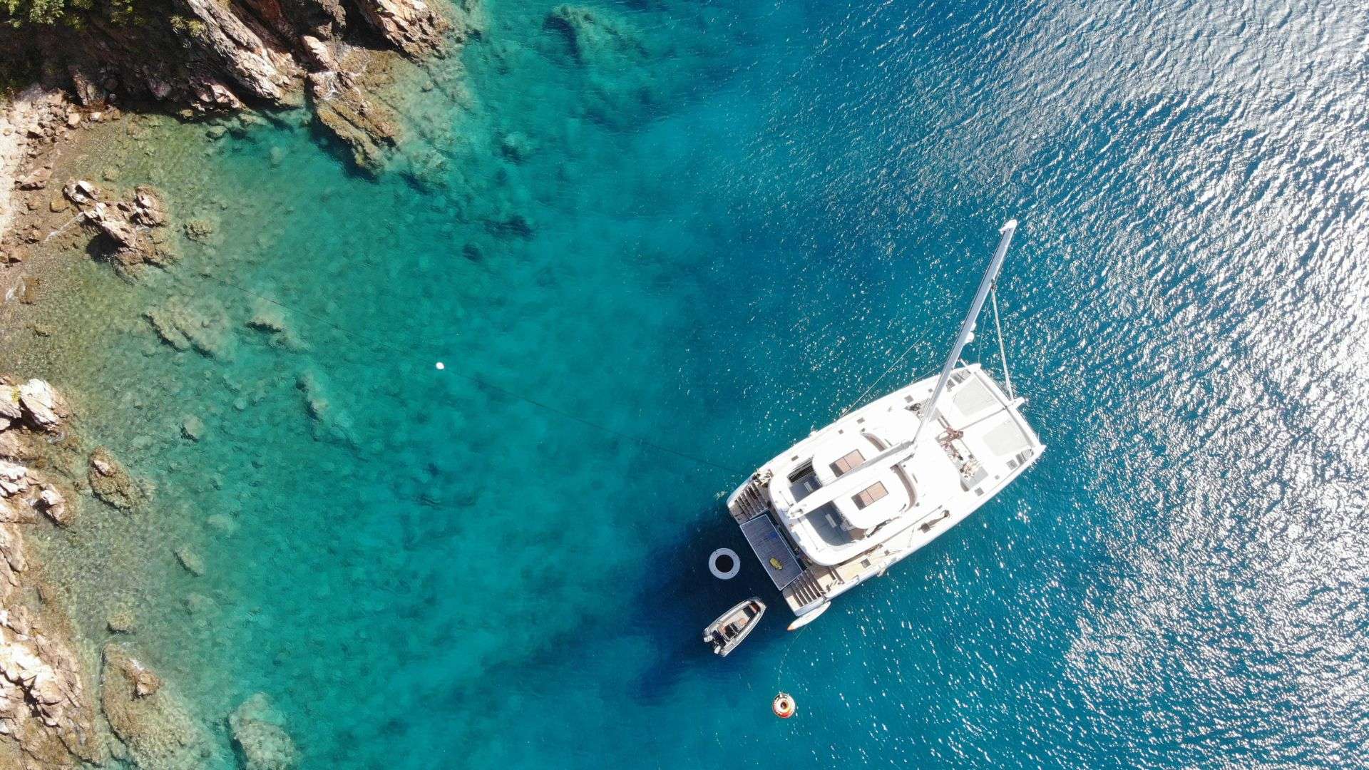 Entre4 Crewed Sunreef 80 Catamaran Discount Sailing the Grenadines.