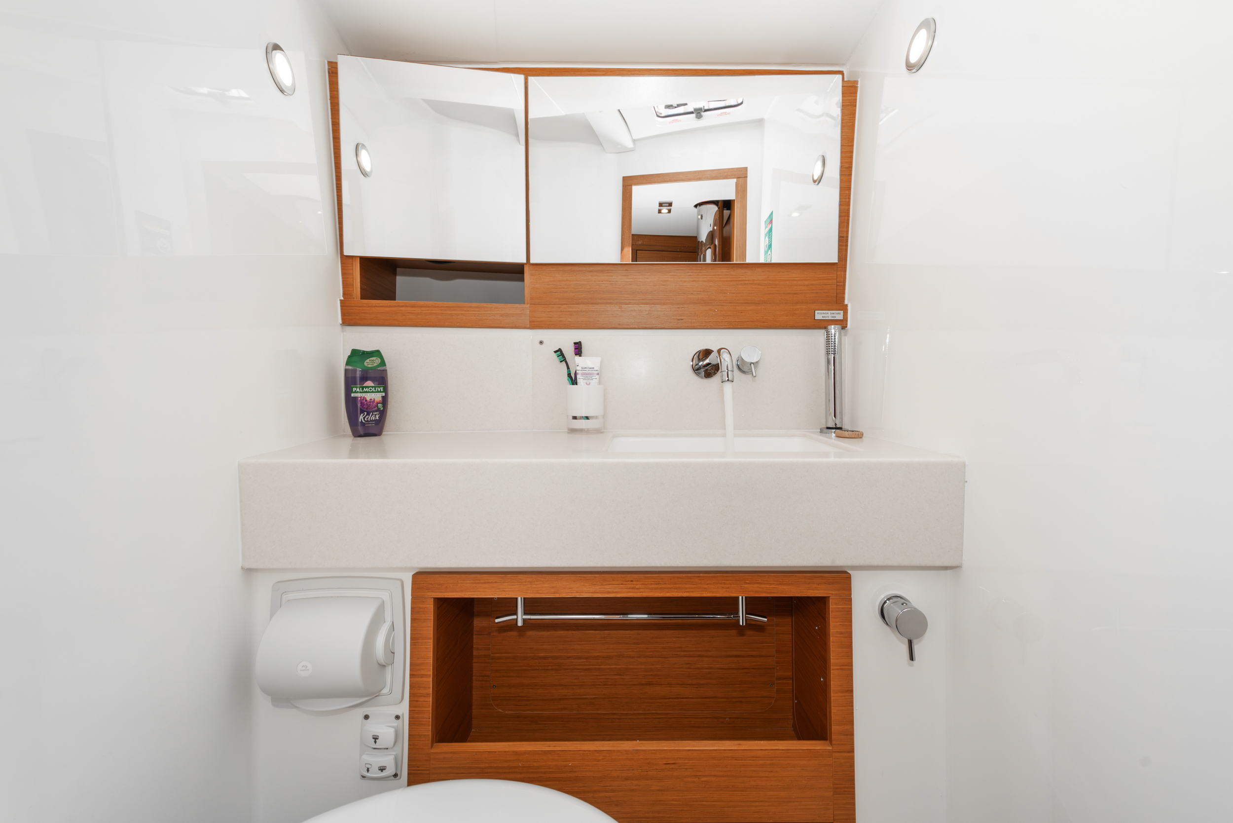 Dufour 470 - 4 cab. Image 4