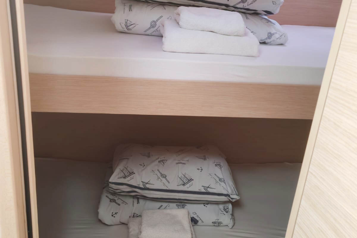 Fountaine Pajot Tanna 47 - 5 + 1 cab. Image 12